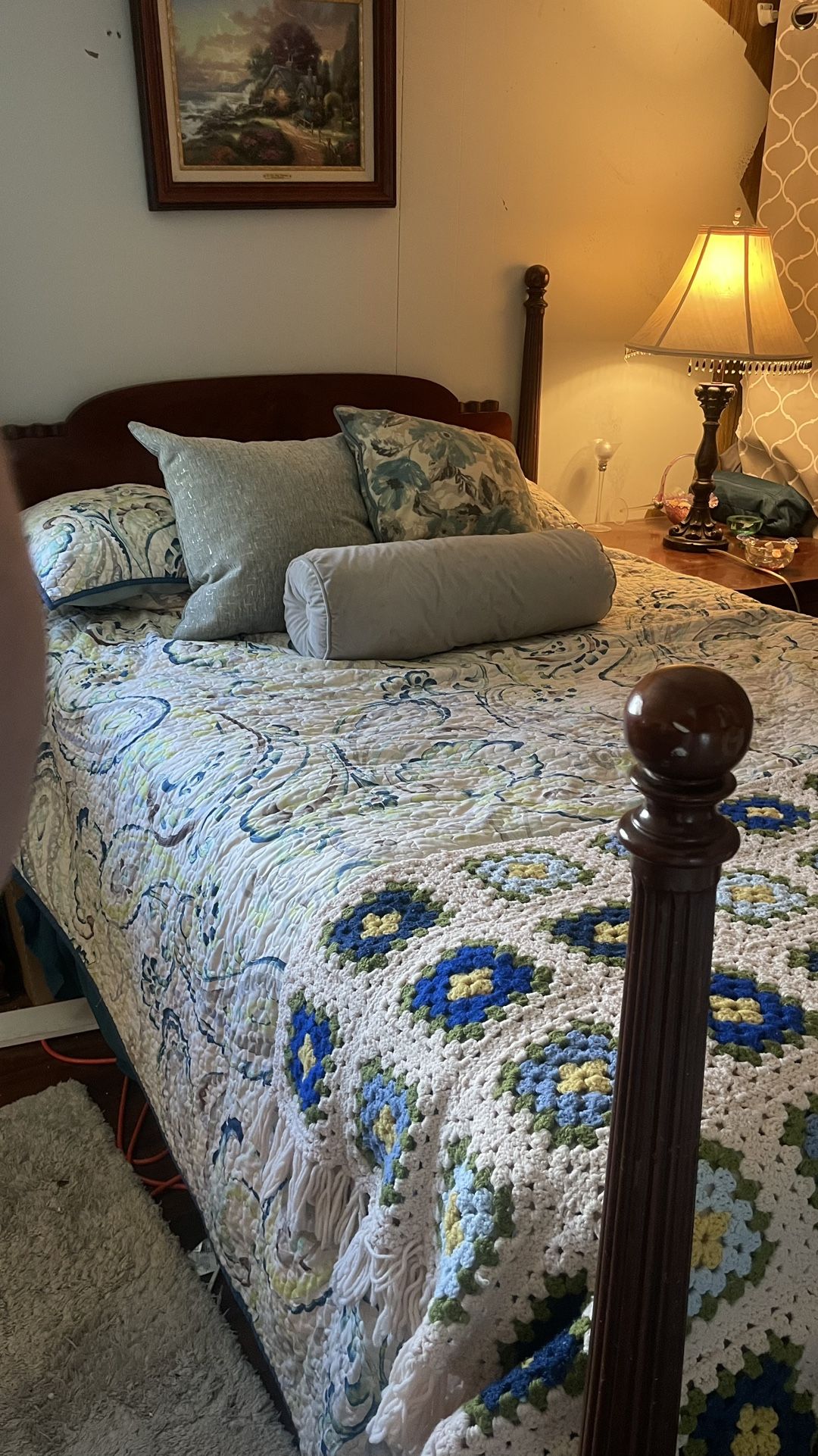FOUR POST MAHOGANY & PILLOW TOP MATTRESS BOX SPRING NEVER SLEPT ON  