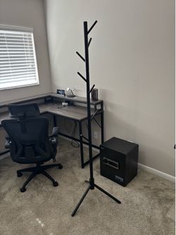 Modern Black Coat Rack / Freestanding Hall Tree