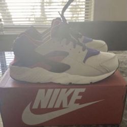$50 Kids Huaraches Size 3 Good Condition