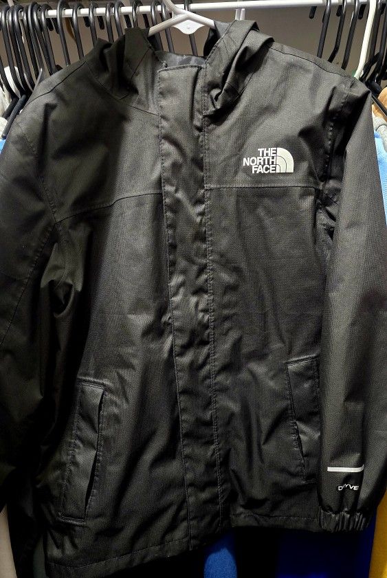 Northface windbreaker boys size 6