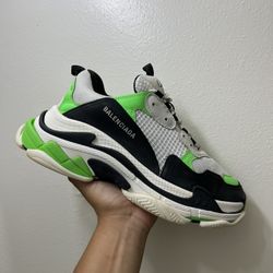 Balenciaga Triple S “White Green Fluo” Size 43 EU/ US 10 In Men