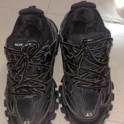 Balenciaga Tracks  43 