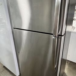 15.5 Cu.ft Top Freezer Refrigerator 