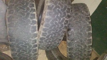 BF Goodrich 285 70 R17 all terrain tires three of them with decent tread left