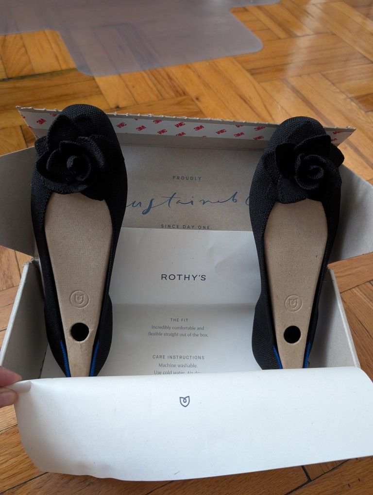 Rothy's 10.5 Brand New Black Petal Flats