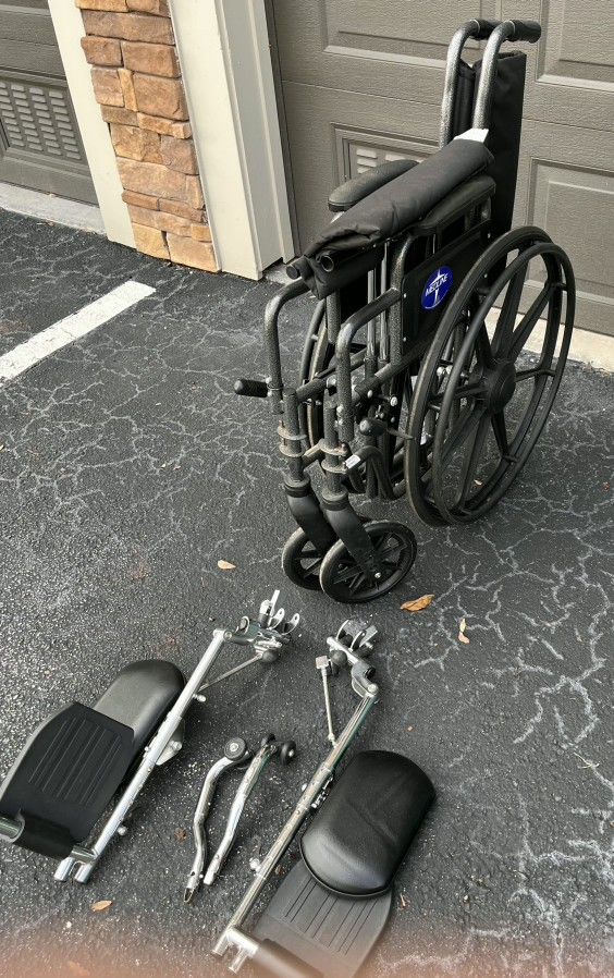 Medline Ultra Lightweight Transport WheelchairMedline Ultra Lightweight Transport Wheelchair