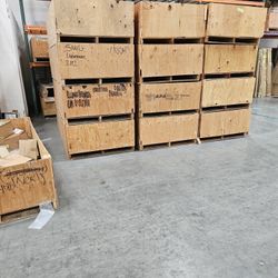 FREE Wooden Shipping Storage Crates