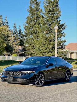 Honda Accord Sedan – Black