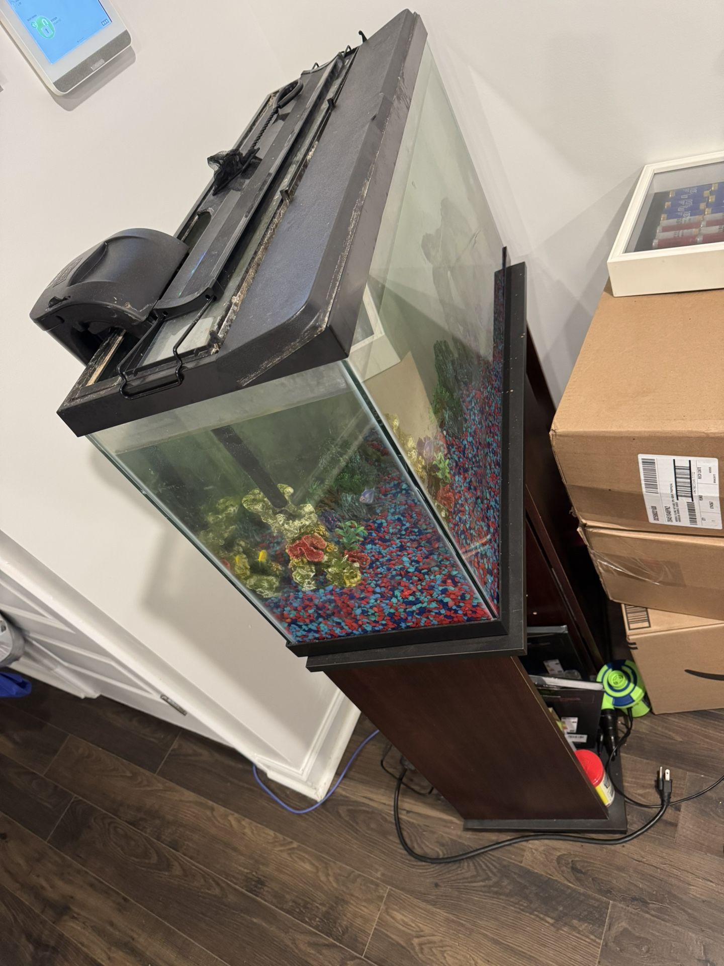 44 gal Fish Tank (PICK UP ONLY)