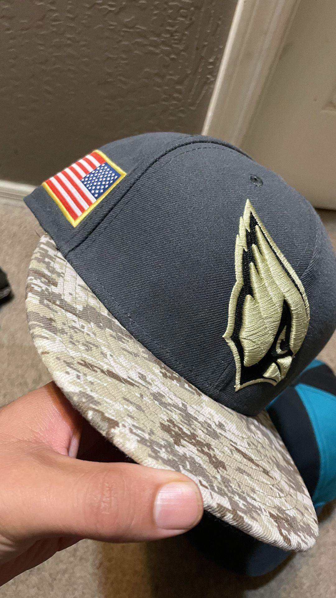 New Era Fitted Size 8