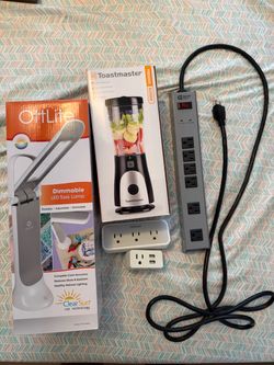 Home & Office Bundle: OttLite Lamp, Toastmaster Blender, Power Strip & Outlet Extenders