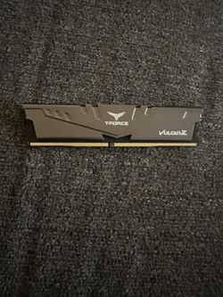 8 Gb Of Ram (DDR4)