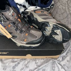 Hi-tec boots 🥾size 10.5 BRAND NEW 