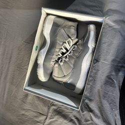 Air Jordan 11 Cool Grays 8.5