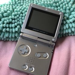 Nintendo Game Boy Advance SP - Platinum