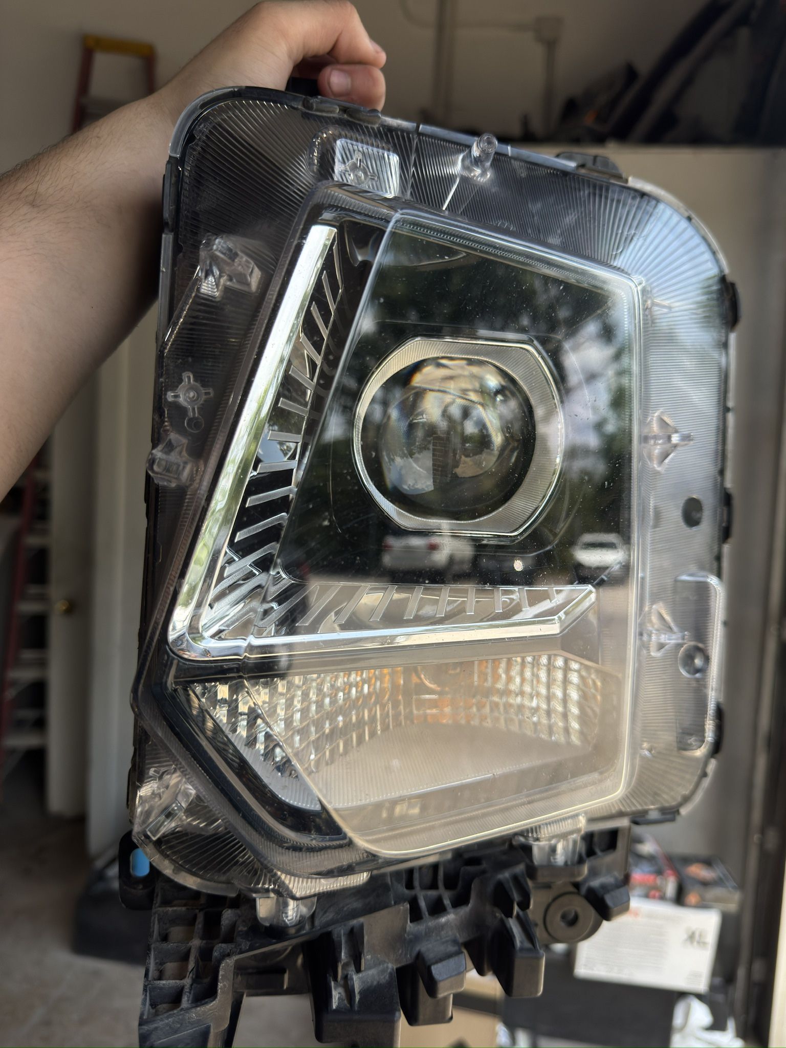 Santa Cruz front Headlights