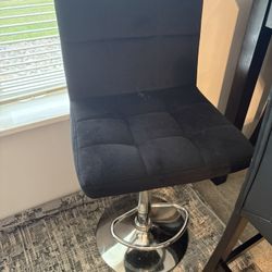 Barstool
