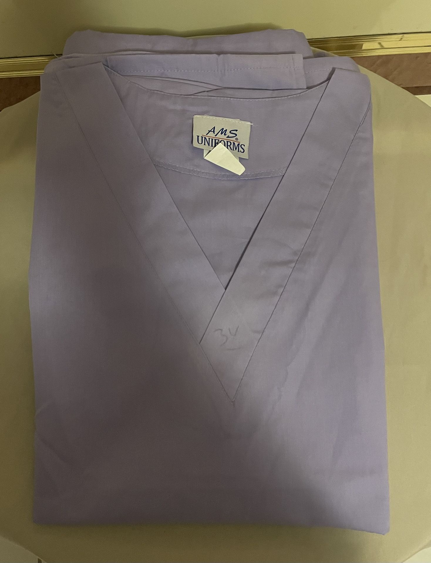 Brand New Lilac Scrub Set Size 3XL