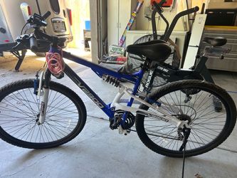Genesis V2900 mountain bike