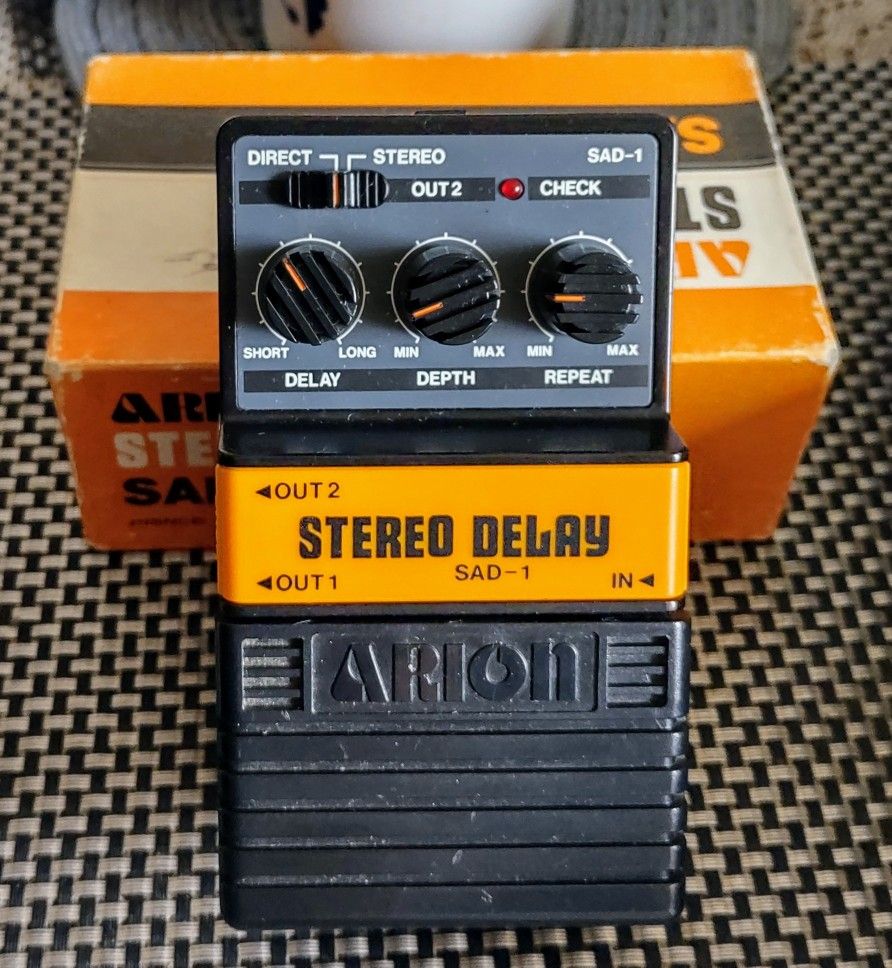 Arion SAD-1 Analog Stereo Delay Effect Pedal with Box - 1980s Japan Prince Tsushinkogyo Ltd