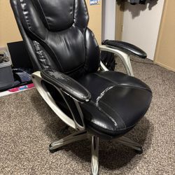 Black Leather Chair 