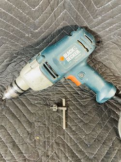 Black & Decker DR500, heavy-duty, corded 1/2-inch drill