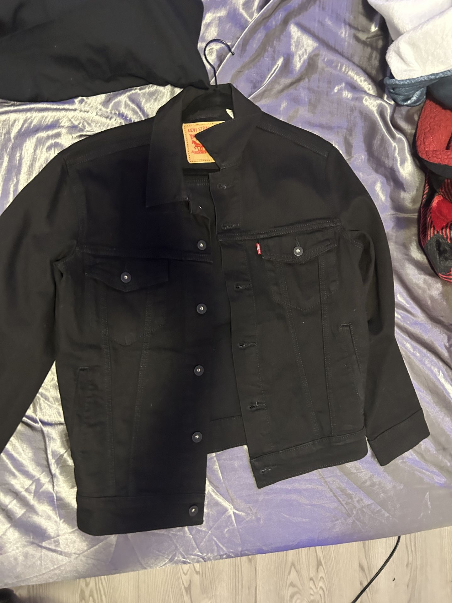 Levi’s Men’s Regular Fit Stretch Denim Trucker Jacket