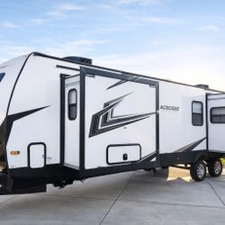 Forest River Lacrosse 3411 Rk