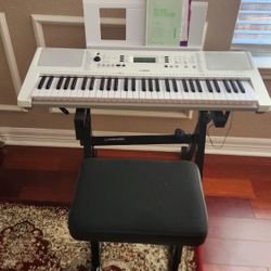 Yamaha EZ-300 Keyboard + Stand + Bench – Like New