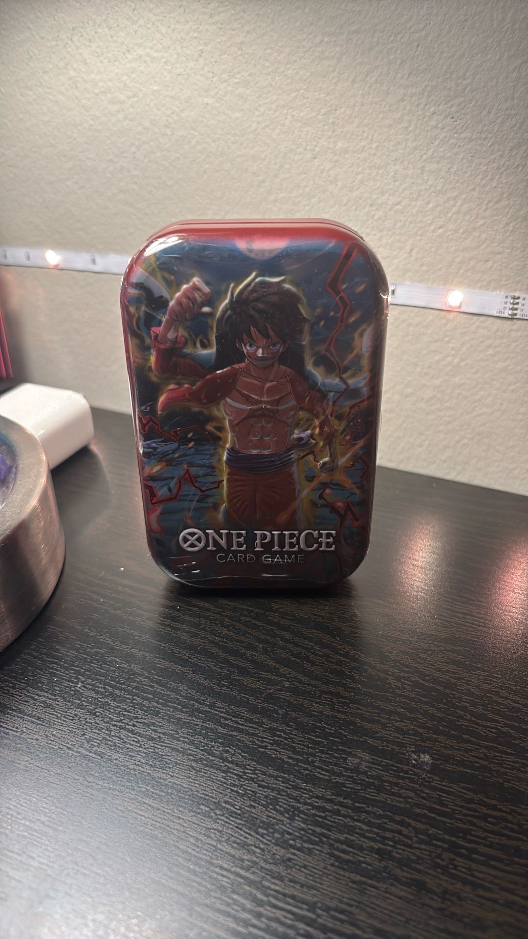 sealed luffy onepeice tin