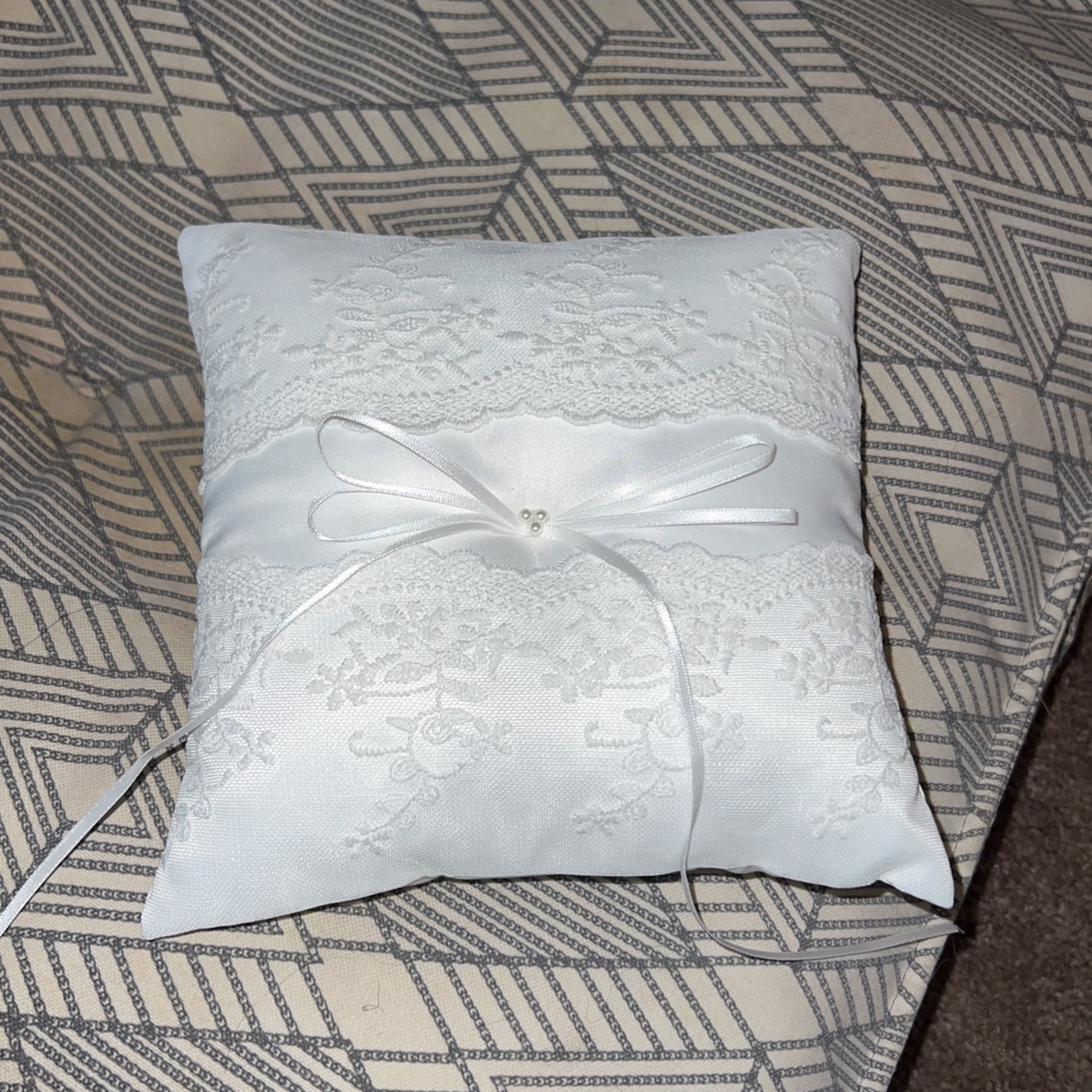 Wedding ring pillow