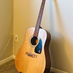 Epiphone Acoustic Guitar – Great Condition