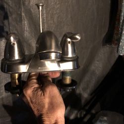 Bathroom Faucets - Glacier Bay