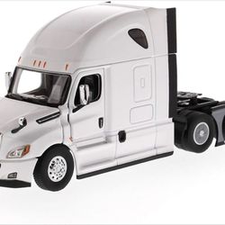 Masters 1:50 Scale Freightliner Cascadia SBFA Tandem with 72" Sleeper | Transport Series | Pearl White Model 71027