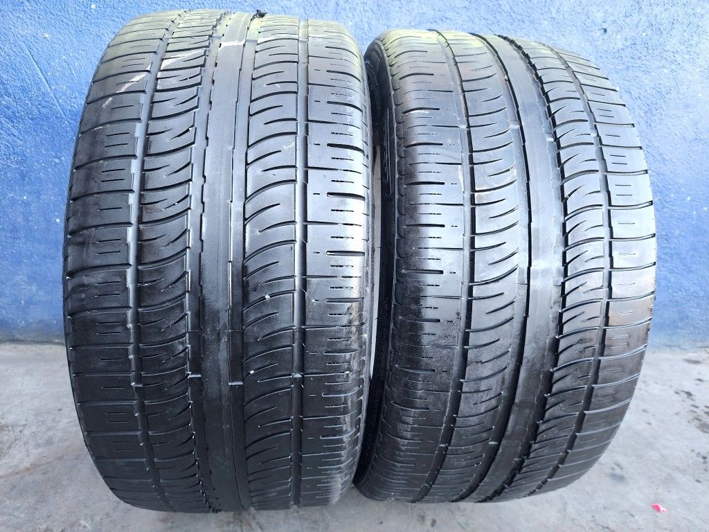 2 USED TIRES PIRELLI 285/35/22