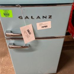 Galanz mini fridge