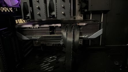 GIGABYTE 9070 XT - SELL OR TRADE