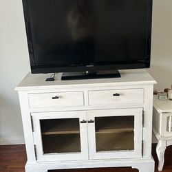 White Painted Wooden Buffet Cabinet
