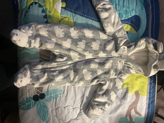 Baby clothes