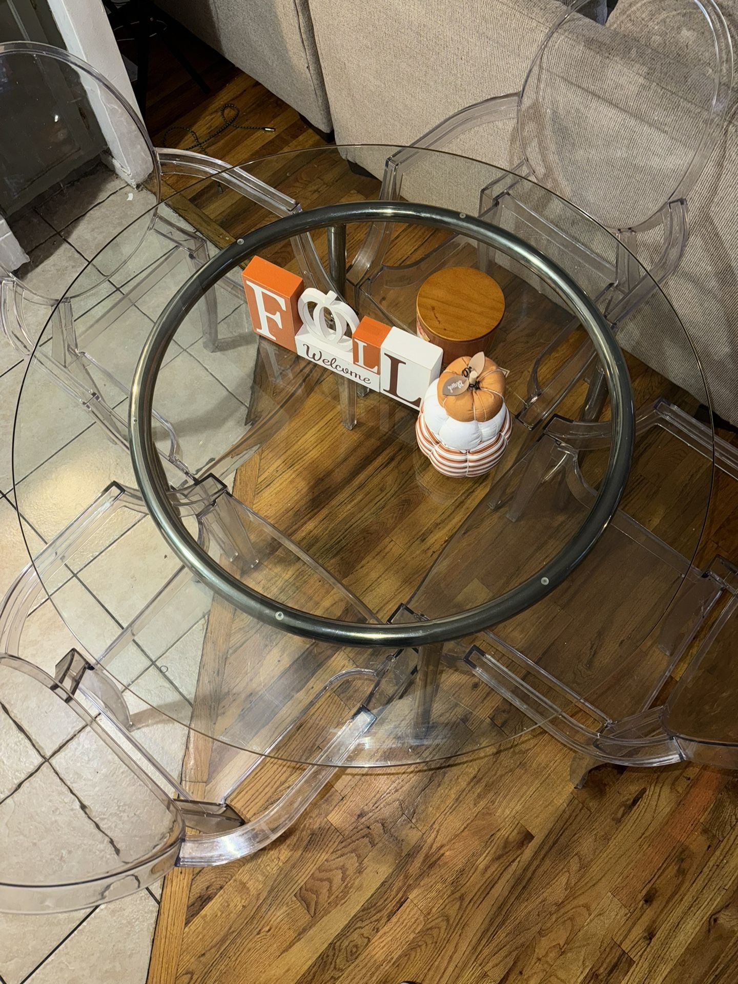 Dinning Table