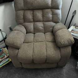 Power Lift Recliner With Heat And Massage