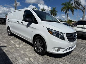 2022 Mercedes-Benz Metris