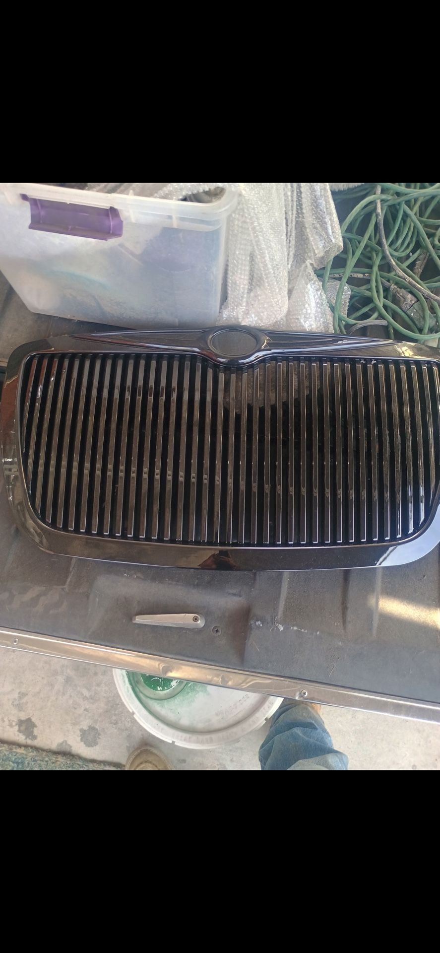 Chrysler 300 Black Grill New