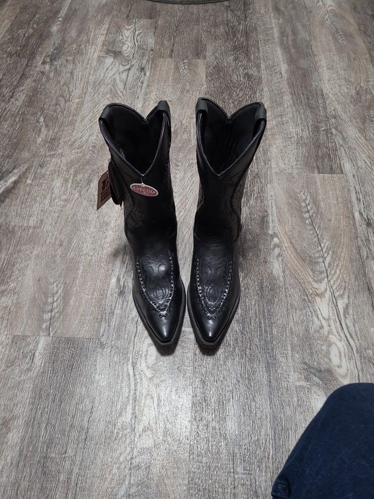 Boots Laredo