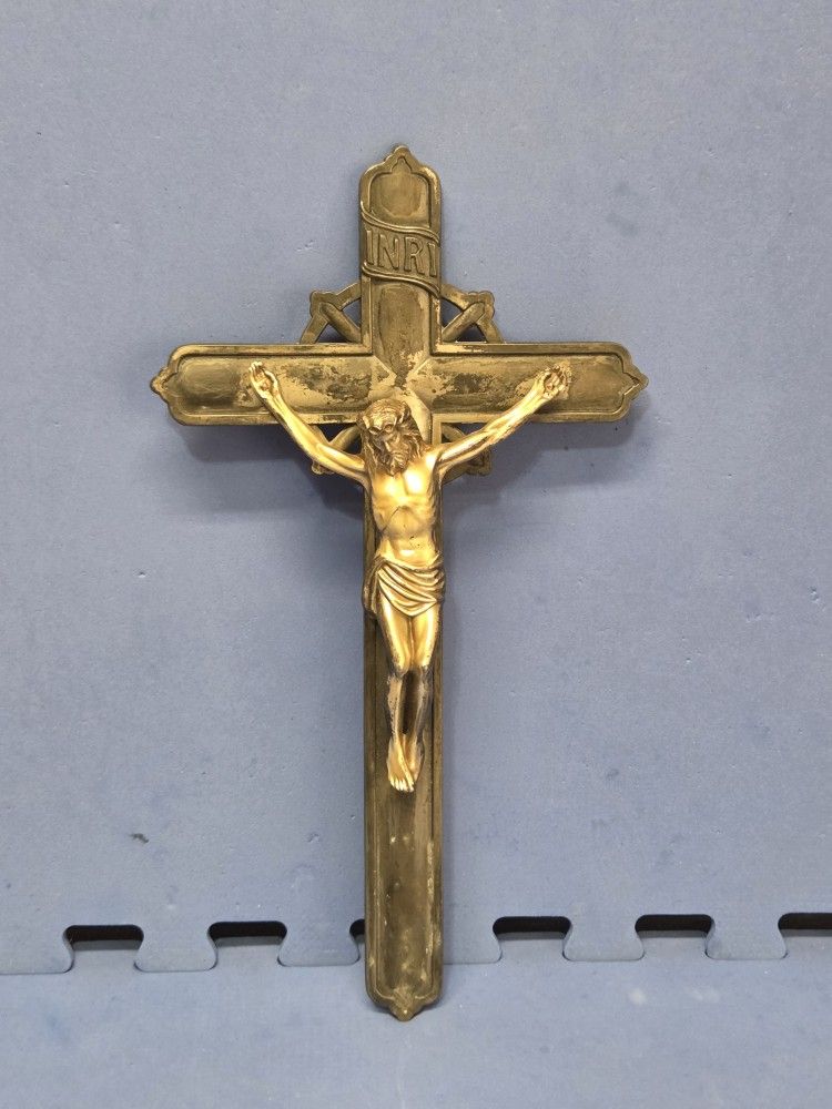 Large Wall Mountable Cross with Jesus Crucifix