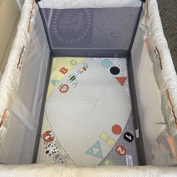 Quick fold playard