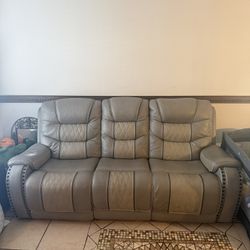 Recliner Couches 