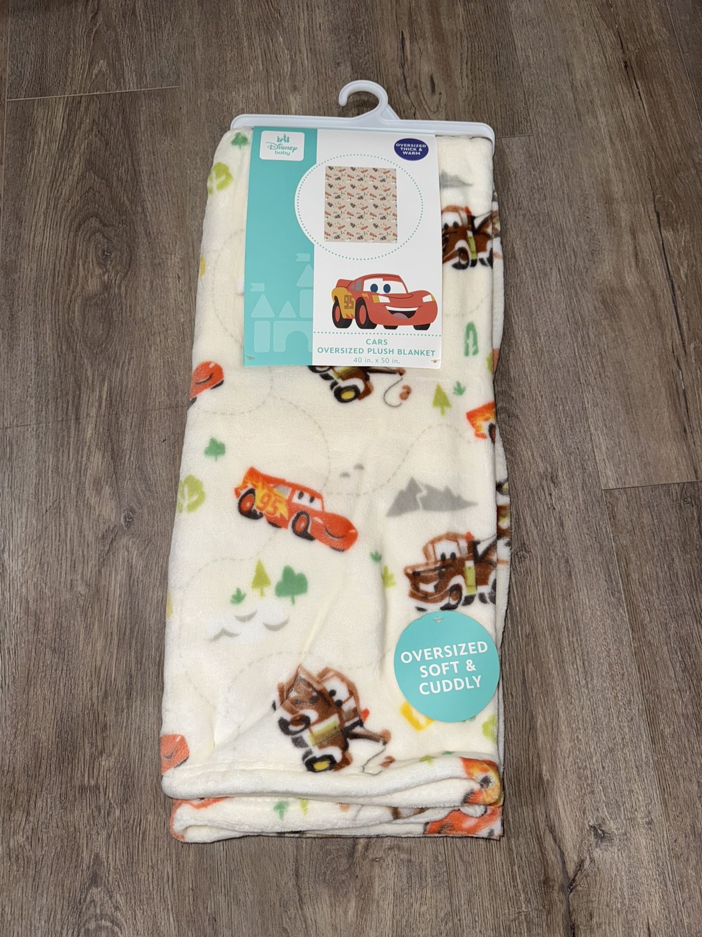 Cars, Lightning McQueen Oversized Plush Blanket