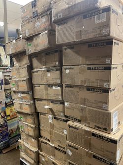 Huge Closeout Gemini TT-4000 High Torque Direct Drive Turntable - Black WITH CARTRIDGE