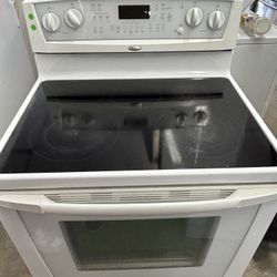 WHIRLPOOL WHITE ELECTRIC STOVE